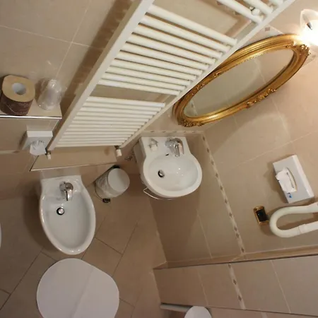 Elisir Hotell 4*