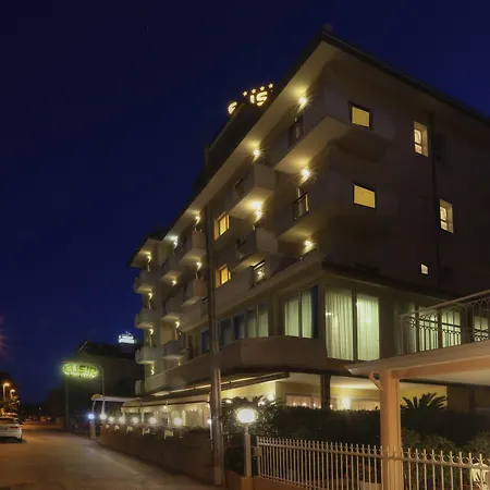 Hotell Elisir 4*