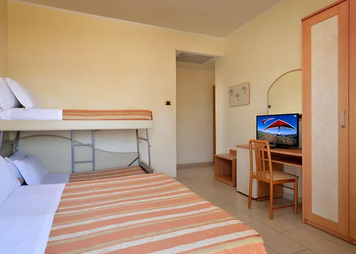 Elisir Отель Римини